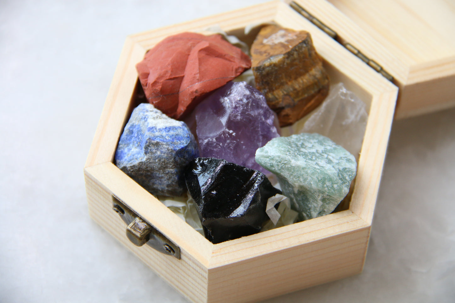 7 Chakra Crystal Set |Crystal Daily Ritual Kit | Premium Raw Crystal Healing Stones
