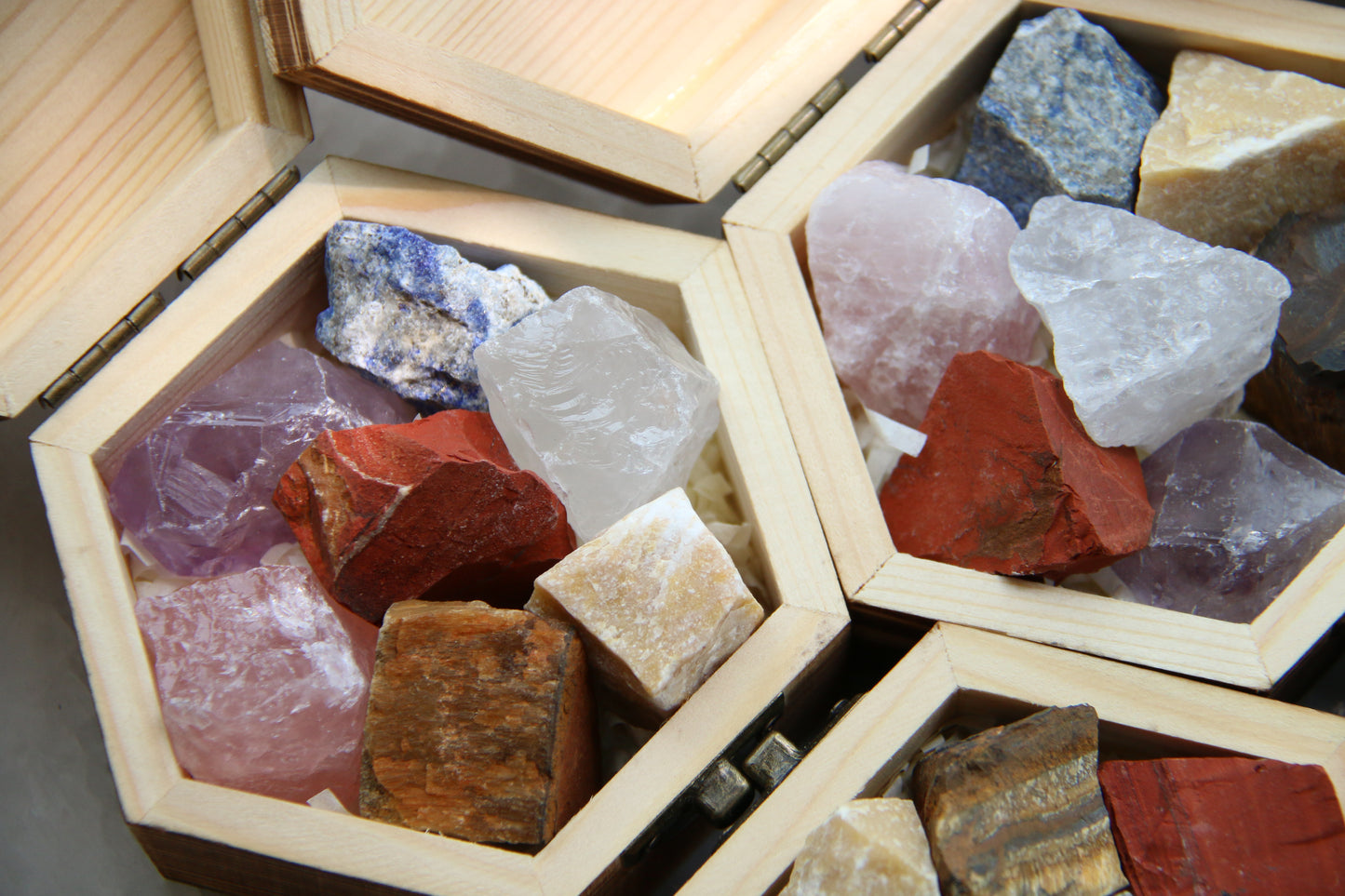 7 Chakra Crystal Set |Crystal Daily Ritual Kit | Premium Raw Crystal Healing Stones