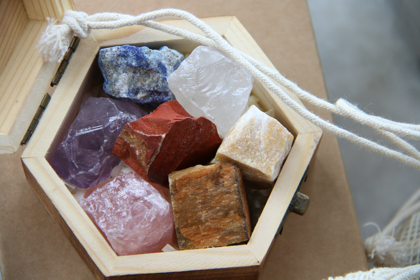 7 Chakra Crystal Set |Crystal Daily Ritual Kit | Premium Raw Crystal Healing Stones